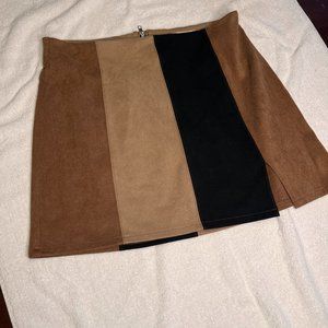 NWOT Altar'd State Color block/stripe miniskirt in black/beige/chestnut